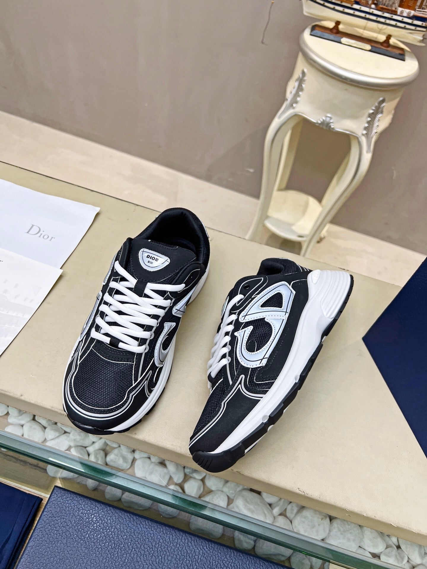 Dior B30