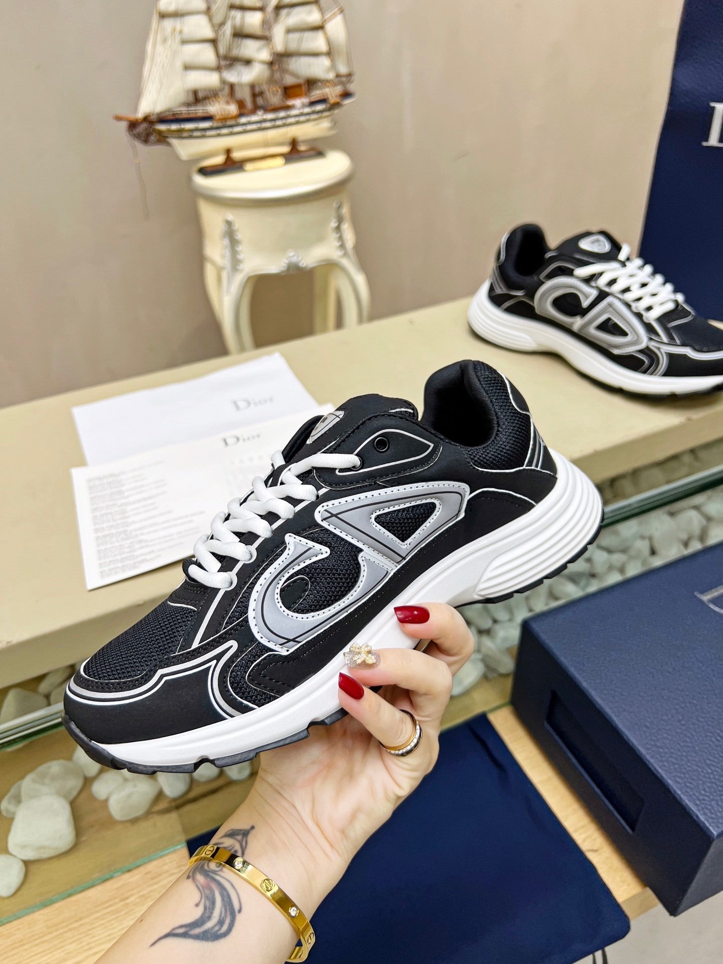 Dior B30
